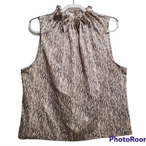 Ann Taylor Factory Sleeveless Smock Neck Top. Size XL